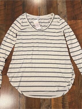 Peyton Jensen White and Black Striped Scoop Neck Long Sleeve Top